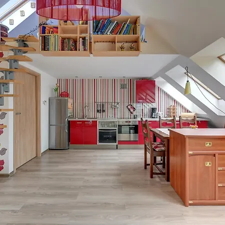 Comfort Wieslawa דירה *